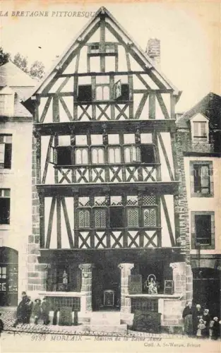 AK / Ansichtskarte MORLAIX 29 Finistere Maison-de-la-Reine-Anne Fachwerkhaus Mittelalter Passanten La-Bretagne-Pittoresque Stadthaus