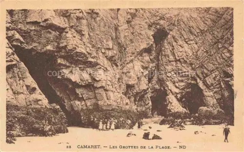 AK / Ansichtskarte Camaret-sur-Mer Chateaulin 29 Finistere Grottes-de-la-Plage Felsen Hoehlen Strand Strandbesucher Klippen