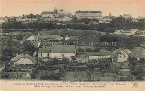 AK / Ansichtskarte LANGRES 52 Haute-Marne Collège-de-Jeunes-Filles Cathédrale Grand-Séminaire Caserne-Carteret-Trécourt Stadtpanorama Felder Gebaeude