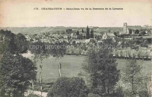 AK / Ansichtskarte CHATEAUDUN 28 Eure-et-Loir Saint-Jean Descente-de-la-Levrette Stadtansicht Kirche Daecher Felder Baeume Pappeln