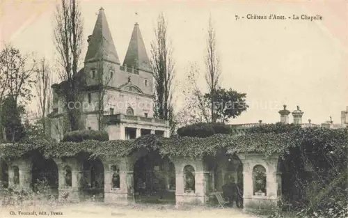 AK / Ansichtskarte Chateau d Anet 28 Château-d Anet Chapelle Tuerme Efeu Arkaden Pappeln Park