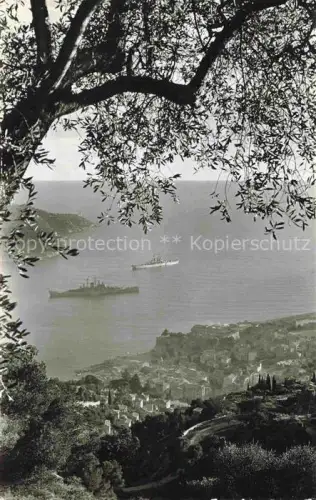 AK / Ansichtskarte Villefranche-sur-Mer NICE 06 Alpes-Maritimes Escadre Olivenbaeume Bucht Kriegsschiffe Dampfer Stadtansicht Mittelmeer