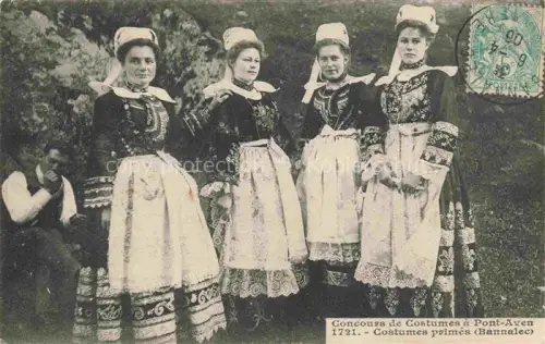 AK / Ansichtskarte Pont-Aven Quimper 29 Finistere Concours-de-Costumes Bannalec Bretonische-Tracht Trachtengruppe Haube Schuerze Kostuemwettbewerb