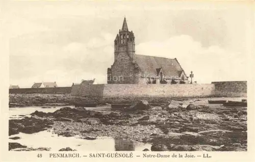 AK / Ansichtskarte Saint-Guenole Penmarch QUIMPER 29 Finistere Notre-Dame-de-la-Joie Kirche Kueste Meer Felsen Mauer Dorf