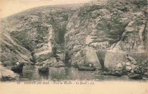 AK / Ansichtskarte Pointe du Raz 29 QUIMPER Finistere Port-de-Beztré Quai Hafen Boote Felsen Klippen Mauerwerk