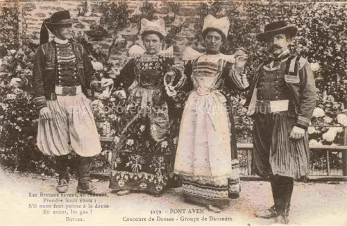 AK / Ansichtskarte Pont-Aven Quimper 29 Finistere Tracht Bretonische-Tracht Coiffe Tanz Concours-de-Danses Maenner Frauen Bretagne