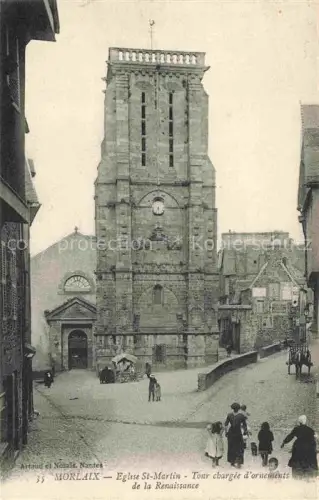 AK / Ansichtskarte MORLAIX 29 Finistere Eglise-St-Martin Kirchturm Renaissance Passanten Gasse Pflaster
