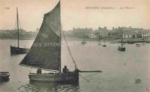 AK / Ansichtskarte ROSCOFF 29 Finistere Théven Hafen Segelboote Fischerboote Kueste Haeuser Meer