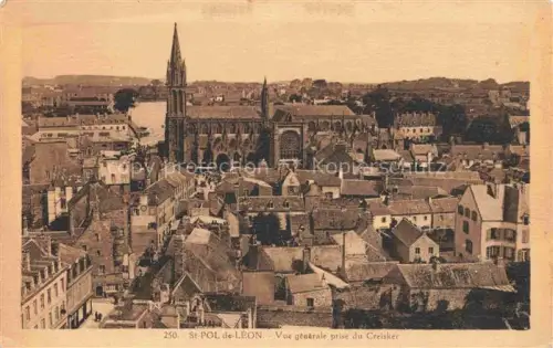 AK / Ansichtskarte Saint-Pol-de-Leon MORLAIX 29 Finistere Kathedrale Daecher Altstadt Vogelperspektive Kueste Haeuser