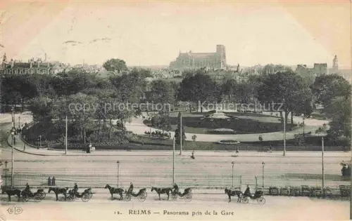 AK / Ansichtskarte REIMS 51 Marne Gare Pferdekutschen Stadtpark Rondell Kathedrale Baeume Denkmal