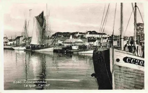 AK / Ansichtskarte CONCARNEAU Quimper 29 Finistere Quai-Carnot Hafen Fischerboote Segelboote Bretagne