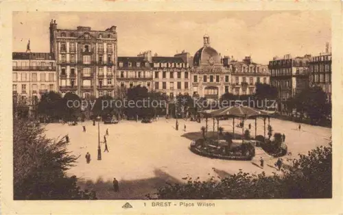 AK / Ansichtskarte BREST 29 Finistere Place-Wilson Kiosque Platz Passanten Gruenderzeitbauten Bretagne