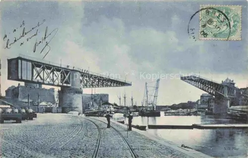 AK / Ansichtskarte BREST 29 Finistere Port-Militaire Pont-National Zugbruecke Hafen Schiffe Penfeld Kran