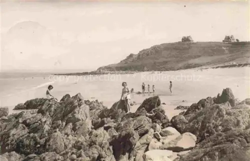 AK / Ansichtskarte Locquirec Morlaix 29 Finistere Les-sables-blancs Strand Meer Felsen Badegaeste Haeuser Kueste