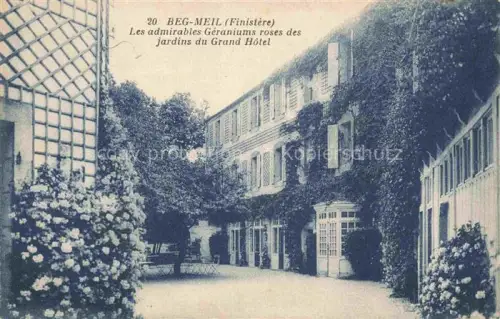 AK / Ansichtskarte Beg-Meil Fouesnant Quimper 29 Finistere Grand-Hôtel Géraniums Garten Blumen Fassade Fensterlaeden