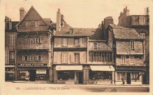 AK / Ansichtskarte Landerneau BREST 29 Finistere Place-du-Marche Maison-Vicaire Felix-Potin Geschaefte Altstadt Fachwerk