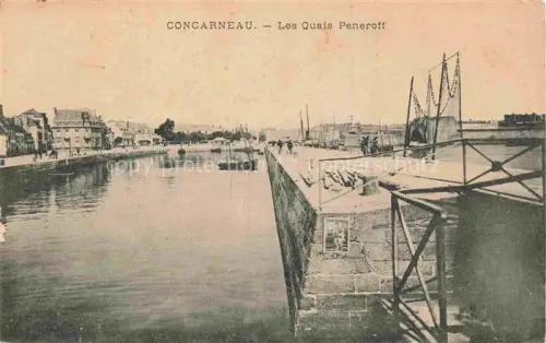 AK / Ansichtskarte CONCARNEAU Quimper 29 Finistere Quais-Peneroff Hafen Kai Boote Fischerboote Mole Gebaeude