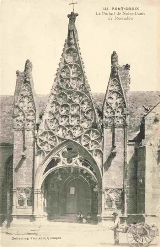 AK / Ansichtskarte Pont-Croix Pontcroix Quimper 29 Finistere Portail Notre-Dame-de-Roscudon gotisches-Portal Rosette Spitzbogen Kircheneingang