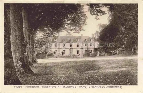 AK / Ansichtskarte Trofeunteuniou Ploujean MORLAIX 29 Finistere Herrenhaus Schloss Gutshaus Park Baeume Rasen