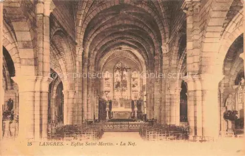 AK / Ansichtskarte LANGRES 52 Haute-Marne Eglise-Saint-Martin Kirchenschiff Saeulen Gewoelbe Kirchenfenster Altar Innenraum