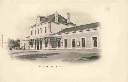 AK / Ansichtskarte SAINT-DIZIER 52 Haute-Marne Gare Bahnhof Pferd Kutsche Gebaeude