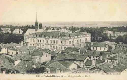 AK / Ansichtskarte SAINT-DIZIER 52 Haute-Marne Stadtpanorama Daecher Kirche Kirchturm Altstadt Baeume Fabrikschornsteine