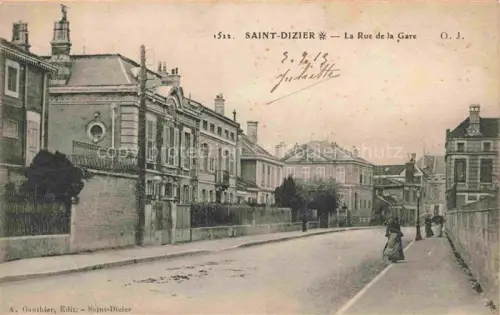 AK / Ansichtskarte SAINT-DIZIER 52 Haute-Marne Rue-de-la-Gare Strasse Villen Zaun Passanten Gaslaternen