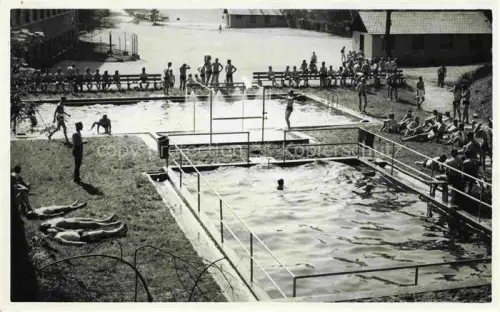 AK / Ansichtskarte BELLINZONA TI Schwimmbad Freibad Schwimmer Liegewiese Becken Badende Baenke