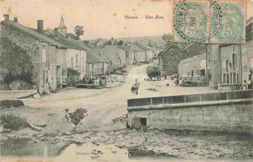 AK / Ansichtskarte Humes-Jorquenay LANGRES 52 Haute-Marne Dorfstrasse Kirchturm Heuwagen Bauernhaeuser Passanten Mauer Bach