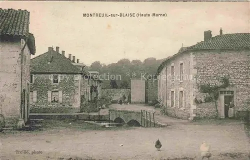 AK / Ansichtskarte Montreuil-sur-Blaise Saint-Dizier 52 Haute-Marne Dorfplatz Bruecke Steingebaeude Brunnen Dorfszene
