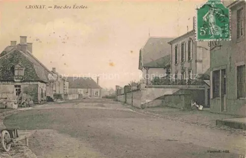 AK / Ansichtskarte Cronat CHAROLLES 71 Saone-et-Loire Rue-des-Ecoles Strassenszene Schule Dorfstrasse Huehner