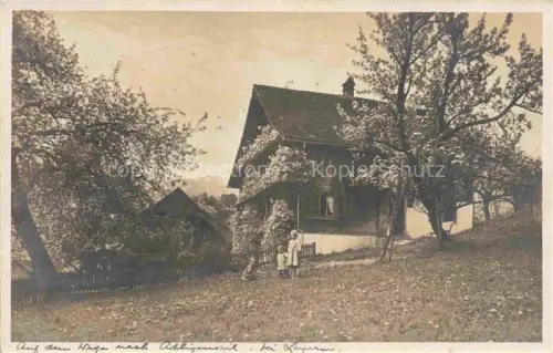 AK / Ansichtskarte Adligenswil Luzern LU Bauernhaus Obstbaeume Fruehling Kinder Wiese Huegel