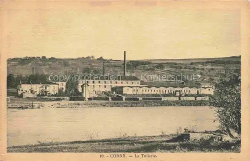 AK / Ansichtskarte Corny-sur-Moselle METZ 57 Moselle Tuilerie Ziegelei Fabrik Schornstein Moselle Fluss Industrieanlage Huegel