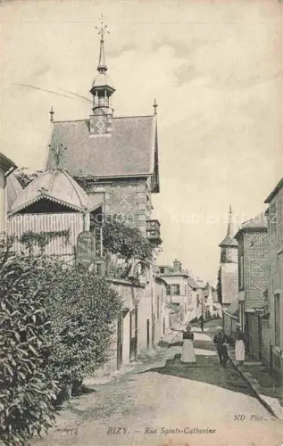 AK / Ansichtskarte Bizy Vernon EVREUX 27 Eure Rue-Sainte-Catherine Kirche Gasse Passanten Baeume