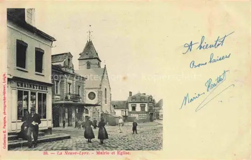 AK / Ansichtskarte La Neuve-Lyre EVREUX 27 Eure Mairie-et-Eglise Rathaus Kirche Graineterie Pflasterplatz Passanten