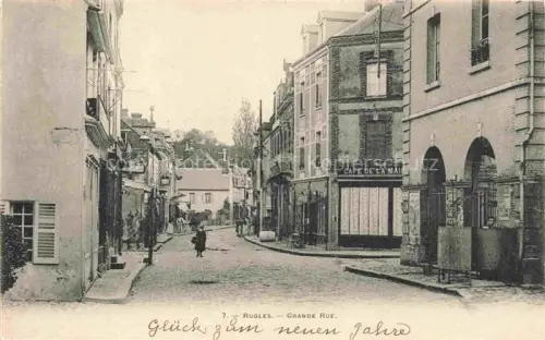 AK / Ansichtskarte Rugles Rubles Evreux 27 Eure Grande-Rue Cafe-de-la-Mairie Hauptstrasse Geschaefte Passanten Pflastersteine