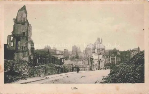 AK / Ansichtskarte LILLE 59 Nord Kriegsschaeden Ruinen Strasse WWI Zerstoerung