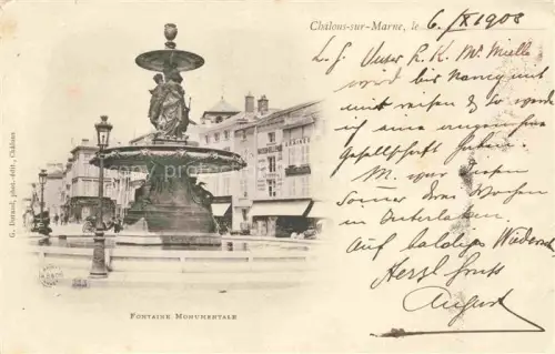 AK / Ansichtskarte Chalons-sur-Marne CHALONS-EN-CHAMPAGNE 51 Marne Fontaine-Monumentale Brunnen Platz Geschaefte Passanten Laternen