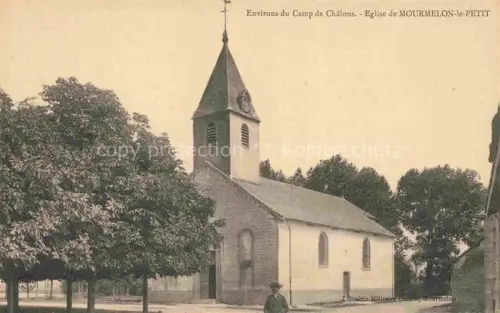 AK / Ansichtskarte Mourmelon-le-Petit Chalons-en-Champagne 51 Marne Eglise Kirchturm Kirchenuhr Baeume Mann