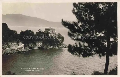 AK / Ansichtskarte Castello Paraggi Genova Liguria IT Castello-Paraggi Tomba-dei-Doria Kueste Meer Villa Bruecke Felsen Pinien Bucht