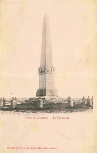 AK / Ansichtskarte Mourmelon-le-Grand Chalons-en-Champagne 51 Marne Camp-de-Châlons Pyramide Obelisk Denkmal Steinmonument Kette