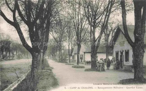 AK / Ansichtskarte Mourmelon-le-Grand Chalons-en-Champagne 51 Marne Camp-de-Châlons Baraquements-Militaires Quartier-Loano Baeume Allee Soldaten Militaerbaracken