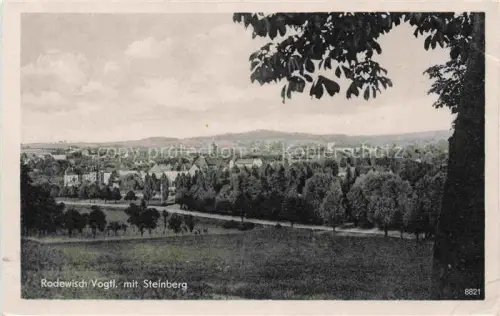 AK / Ansichtskarte Rodewisch Vogtlandkreis Sachsen Steinberg Vogtland Stadtpanorama Kirche Baeume Huegel Wiesen