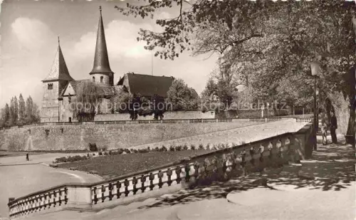 AK / Ansichtskarte FULDA Hessen Michaelskirche Barockstadt Kirche Turm Mauer Park Baeume Bruecke