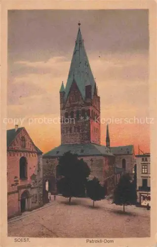 AK / Ansichtskarte Soest DE NRW Patroklii-Dom Kirchturm Kirche Platz Baeume Romanik Sandstein