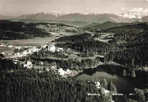 AK / Ansichtskarte Moosburg Kaernten AT Luftaufnahme Moosburger-See Wald Schloss Bergpanorama Alpen Felder Woerthersee