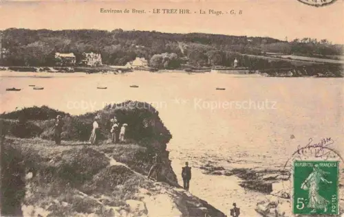 AK / Ansichtskarte Le Trez-Hir BREST 29 Finistere Plage Strand Bucht Boote Felsen Spaziergaenger Villen Kueste