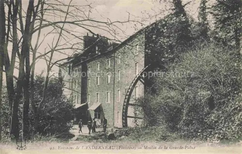 AK / Ansichtskarte Landerneau BREST 29 Finistere Moulin-de-la-Grande-Palud Muehle Wasserrad Wald Maenner Steingebaeude Baeume