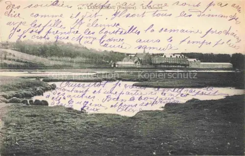 AK / Ansichtskarte Landerneau BREST 29 Finistere Calvaire Kalvarienberg Fluss Marsch Gebaeude Wiesen Baeume