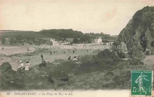 AK / Ansichtskarte Douarnenez QUIMPER 29 Finistere Plage-du-Riz Strand Felsen Badende Villen Kueste
